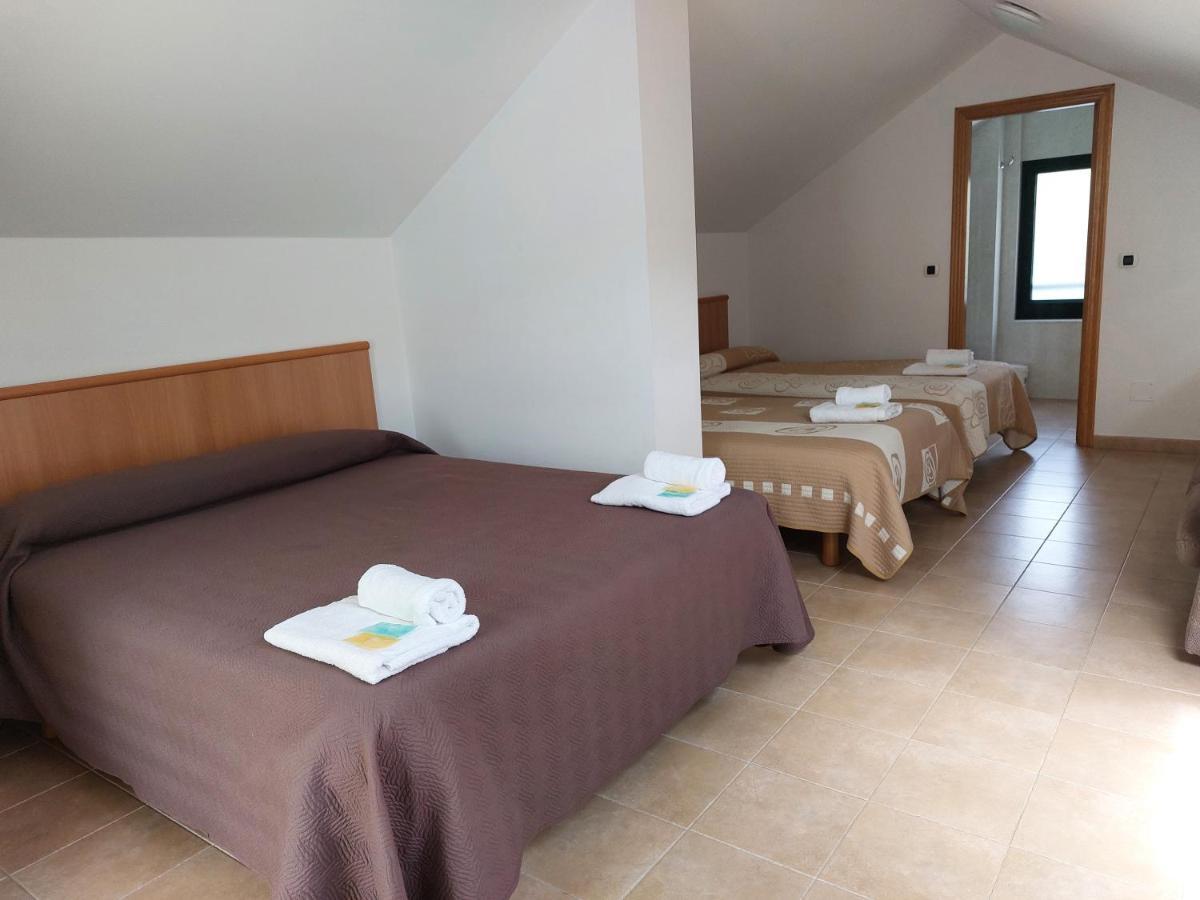 Hospederia Externa Del Monasterio Hotel Samos Bagian luar foto